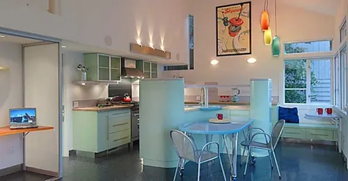3-9-09-space-kitchen-2.jpg